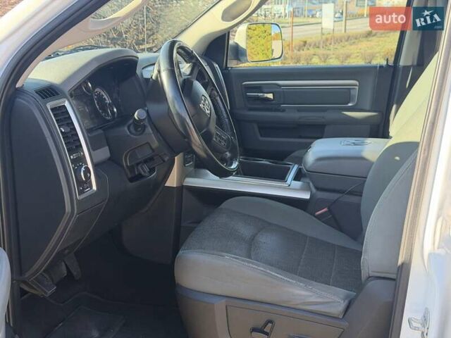 Белый Додж RAM 1500, объемом двигателя 2.99 л и пробегом 220 тыс. км за 24500 $, фото 33 на Automoto.ua