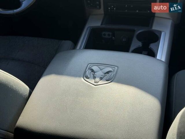 Белый Додж RAM 1500, объемом двигателя 2.99 л и пробегом 220 тыс. км за 24500 $, фото 21 на Automoto.ua