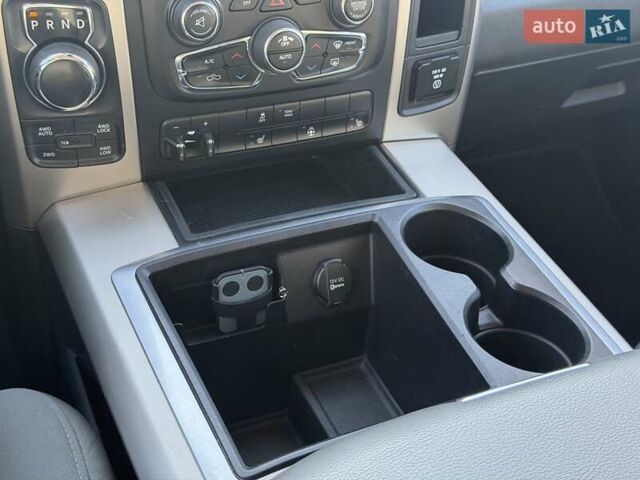 Белый Додж RAM 1500, объемом двигателя 2.99 л и пробегом 220 тыс. км за 24500 $, фото 30 на Automoto.ua