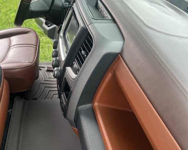 Белый Додж RAM 1500, объемом двигателя 2.99 л и пробегом 167 тыс. км за 33000 $, фото 25 на Automoto.ua