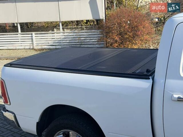 Белый Додж RAM 1500, объемом двигателя 2.99 л и пробегом 220 тыс. км за 24500 $, фото 11 на Automoto.ua