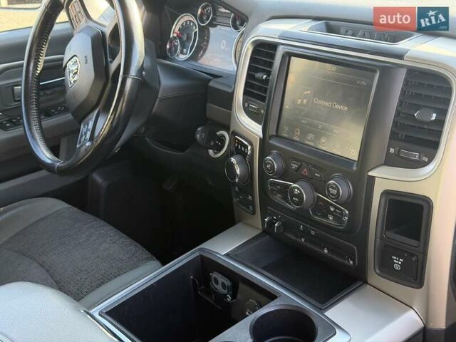 Белый Додж RAM 1500, объемом двигателя 2.99 л и пробегом 220 тыс. км за 24500 $, фото 15 на Automoto.ua