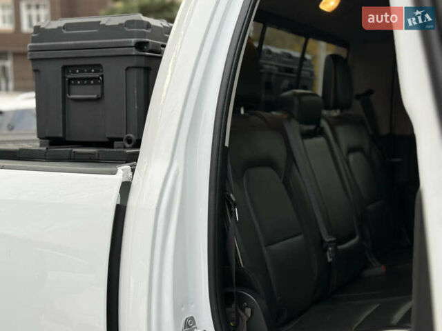 Белый Додж RAM 1500, объемом двигателя 5.66 л и пробегом 150 тыс. км за 40000 $, фото 7 на Automoto.ua