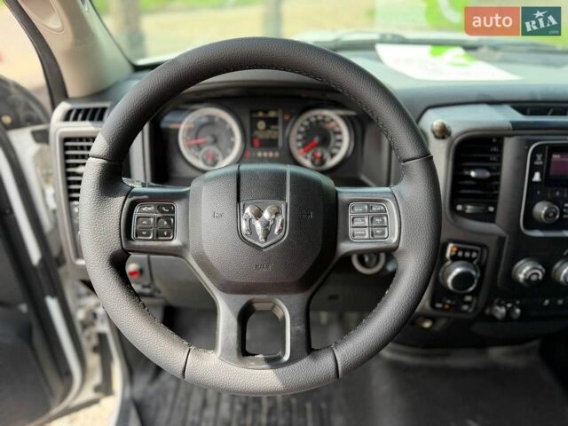 Белый Додж RAM 1500, объемом двигателя 3.6 л и пробегом 334 тыс. км за 16900 $, фото 16 на Automoto.ua