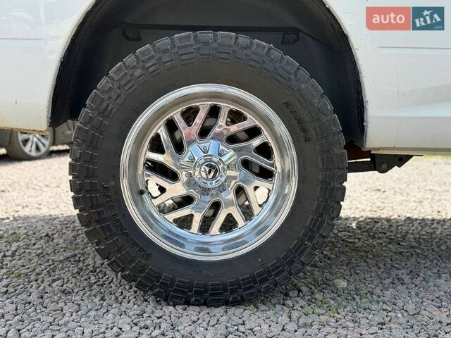 Белый Додж RAM 1500, объемом двигателя 3.6 л и пробегом 334 тыс. км за 17200 $, фото 10 на Automoto.ua