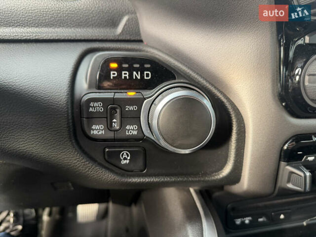 Белый Додж RAM 1500, объемом двигателя 5.65 л и пробегом 41 тыс. км за 50000 $, фото 13 на Automoto.ua