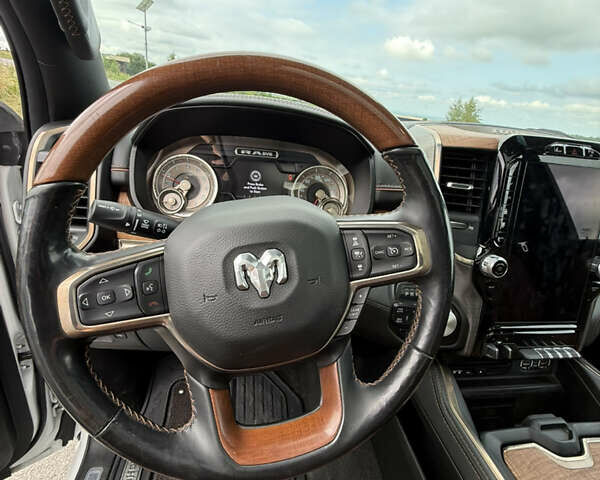 Белый Додж RAM 1500, объемом двигателя 5.7 л и пробегом 139 тыс. км за 44999 $, фото 17 на Automoto.ua