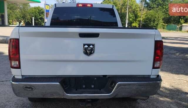 Белый Додж RAM 1500, объемом двигателя 3.6 л и пробегом 119 тыс. км за 17500 $, фото 4 на Automoto.ua