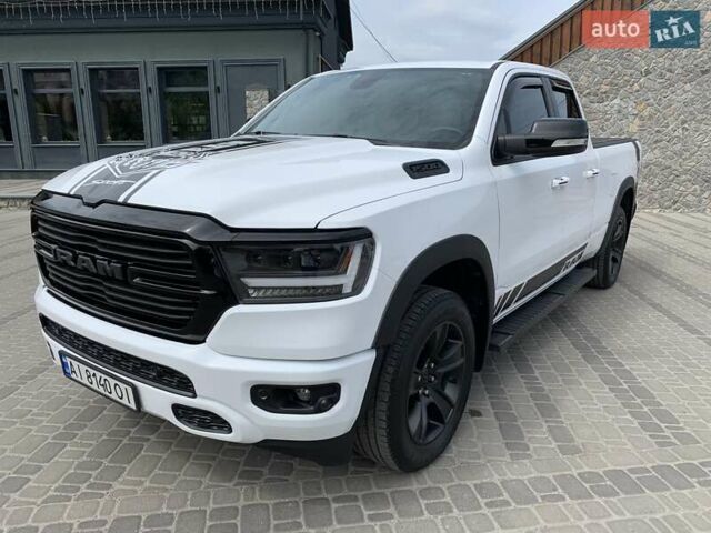 Белый Додж RAM 1500, объемом двигателя 5.7 л и пробегом 22 тыс. км за 42490 $, фото 28 на Automoto.ua