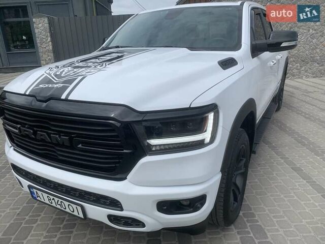 Белый Додж RAM 1500, объемом двигателя 5.7 л и пробегом 22 тыс. км за 42490 $, фото 4 на Automoto.ua