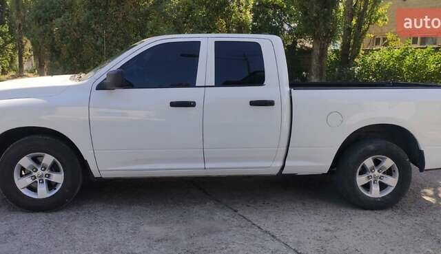 Белый Додж RAM 1500, объемом двигателя 3.6 л и пробегом 119 тыс. км за 17500 $, фото 5 на Automoto.ua