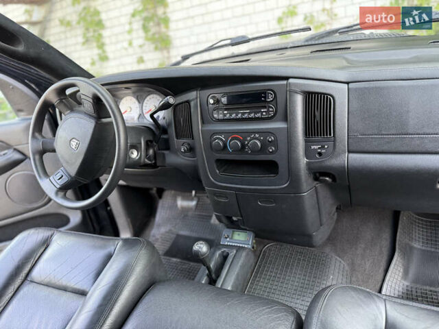 Черный Додж RAM 1500, объемом двигателя 4.7 л и пробегом 82 тыс. км за 8700 $, фото 17 на Automoto.ua