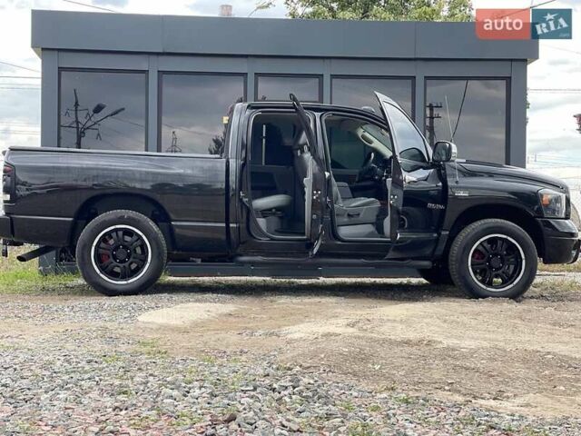 Чорний Додж RAM 1500, об'ємом двигуна 5.65 л та пробігом 241 тис. км за 14500 $, фото 5 на Automoto.ua