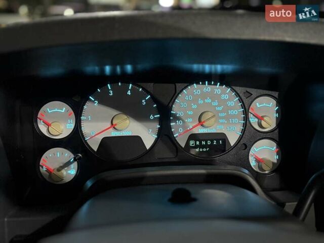 Черный Додж RAM 1500, объемом двигателя 5.65 л и пробегом 170 тыс. км за 27000 $, фото 21 на Automoto.ua