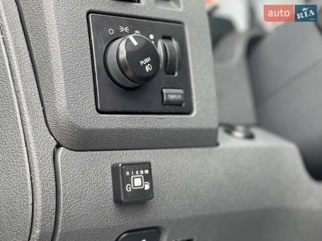 Чорний Додж RAM 1500, об'ємом двигуна 5.65 л та пробігом 241 тис. км за 14500 $, фото 13 на Automoto.ua