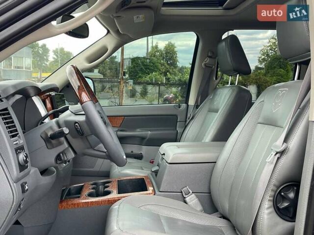 Чорний Додж RAM 1500, об'ємом двигуна 5.65 л та пробігом 241 тис. км за 14500 $, фото 17 на Automoto.ua