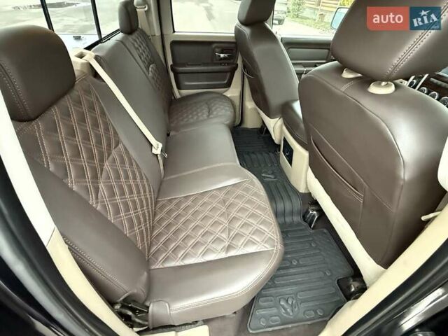 Чорний Додж RAM 1500, об'ємом двигуна 5.65 л та пробігом 166 тис. км за 16700 $, фото 67 на Automoto.ua