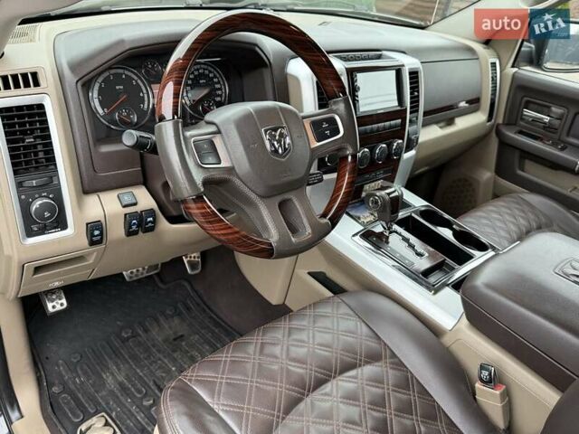 Чорний Додж RAM 1500, об'ємом двигуна 5.65 л та пробігом 166 тис. км за 16700 $, фото 58 на Automoto.ua