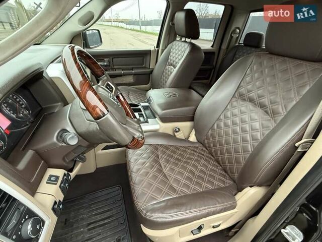 Чорний Додж RAM 1500, об'ємом двигуна 5.65 л та пробігом 166 тис. км за 16700 $, фото 65 на Automoto.ua