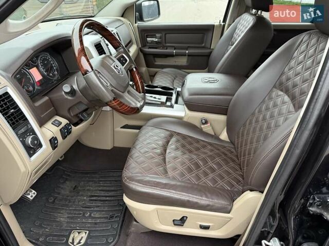 Чорний Додж RAM 1500, об'ємом двигуна 5.65 л та пробігом 166 тис. км за 16700 $, фото 52 на Automoto.ua