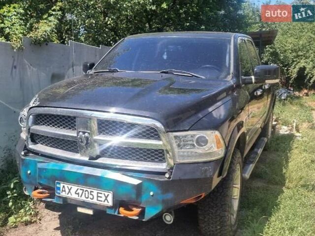 Черный Додж RAM 1500, объемом двигателя 5.65 л и пробегом 110 тыс. км за 18000 $, фото 7 на Automoto.ua