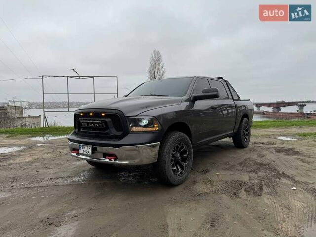 Черный Додж RAM 1500, объемом двигателя 2.99 л и пробегом 263 тыс. км за 28900 $, фото 5 на Automoto.ua