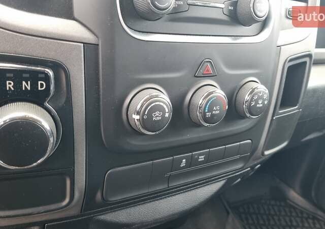 Черный Додж RAM 1500, объемом двигателя 3.6 л и пробегом 107 тыс. км за 18500 $, фото 5 на Automoto.ua