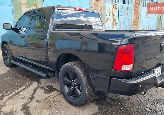 Черный Додж RAM 1500, объемом двигателя 3.6 л и пробегом 107 тыс. км за 18500 $, фото 3 на Automoto.ua