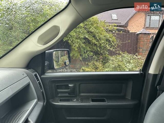 Додж RAM 1500 2016 в Белой Церкве на Automoto.ua Черный Додж RAM 1500, объемом двигателя 3.6 л и пробегом 115 тыс. км за 22500 $, фото 42 на Automoto.ua