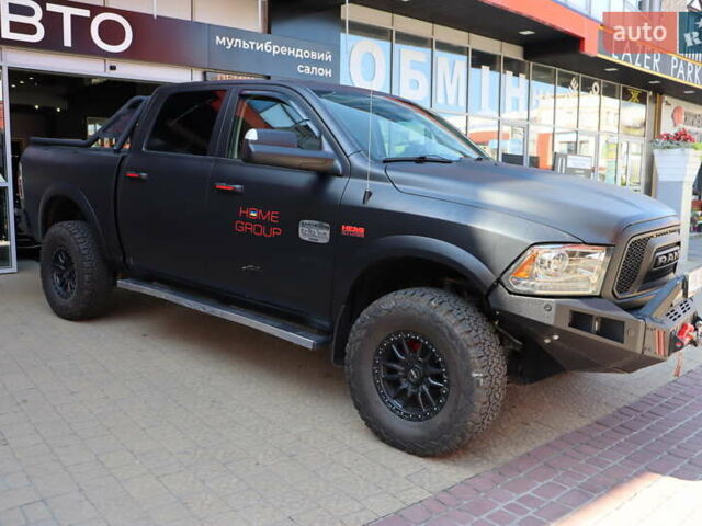 Черный Додж RAM 1500, объемом двигателя 5.7 л и пробегом 281 тыс. км за 39900 $, фото 9 на Automoto.ua