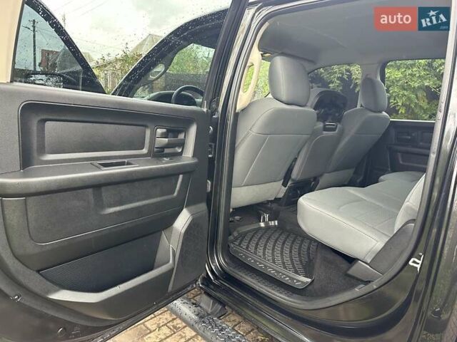 Додж RAM 1500 2016 в Белой Церкве на Automoto.ua Черный Додж RAM 1500, объемом двигателя 3.6 л и пробегом 115 тыс. км за 22500 $, фото 24 на Automoto.ua