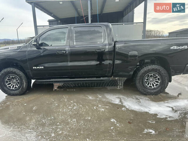 Черный Додж RAM 1500, объемом двигателя 5.7 л и пробегом 81 тыс. км за 50888 $, фото 7 на Automoto.ua
