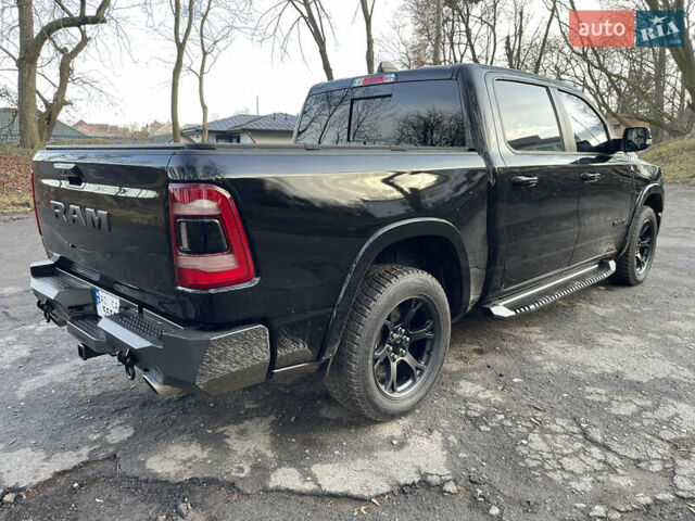 Черный Додж RAM 1500, объемом двигателя 5.7 л и пробегом 85 тыс. км за 46000 $, фото 4 на Automoto.ua