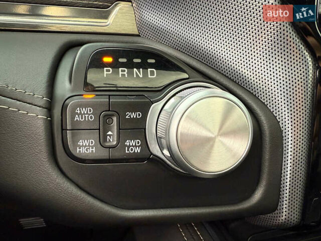 Черный Додж RAM 1500, объемом двигателя 5.7 л и пробегом 94 тыс. км за 59900 $, фото 52 на Automoto.ua