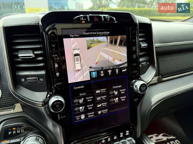 Черный Додж RAM 1500, объемом двигателя 5.7 л и пробегом 94 тыс. км за 59900 $, фото 48 на Automoto.ua