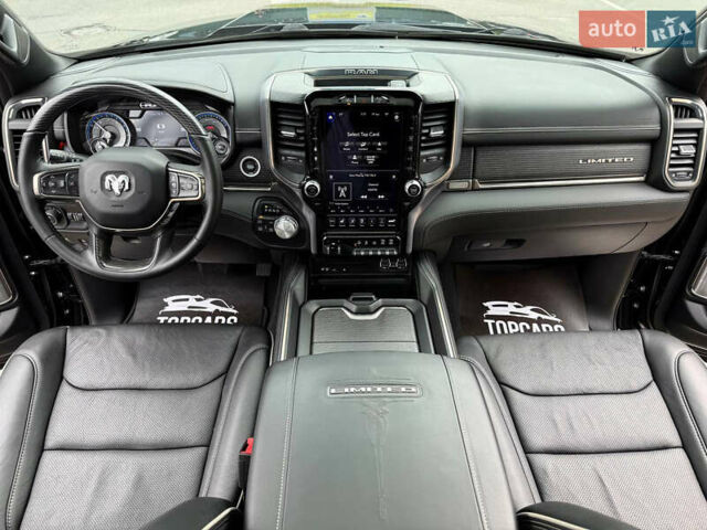 Черный Додж RAM 1500, объемом двигателя 5.7 л и пробегом 94 тыс. км за 59900 $, фото 40 на Automoto.ua