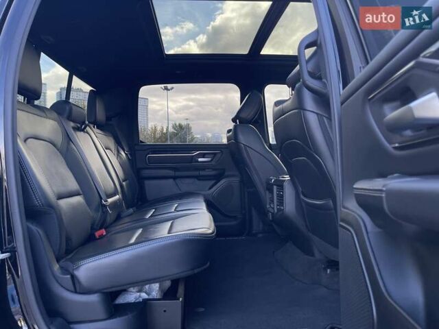 Додж RAM 1500 2019 в Киеве на Automoto.ua Черный Додж RAM 1500, объемом двигателя 5.65 л и пробегом 58 тыс. км за 58000 $, фото 34 на Automoto.ua