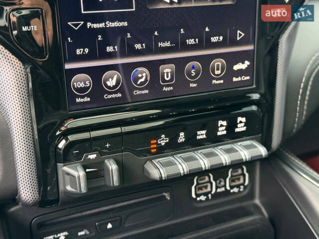 Черный Додж RAM 1500, объемом двигателя 5.7 л и пробегом 94 тыс. км за 59900 $, фото 53 на Automoto.ua