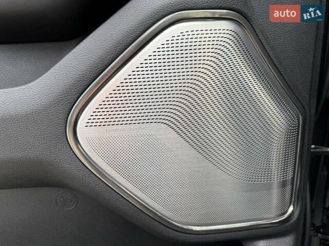 Черный Додж RAM 1500, объемом двигателя 5.7 л и пробегом 94 тыс. км за 59900 $, фото 2 на Automoto.ua