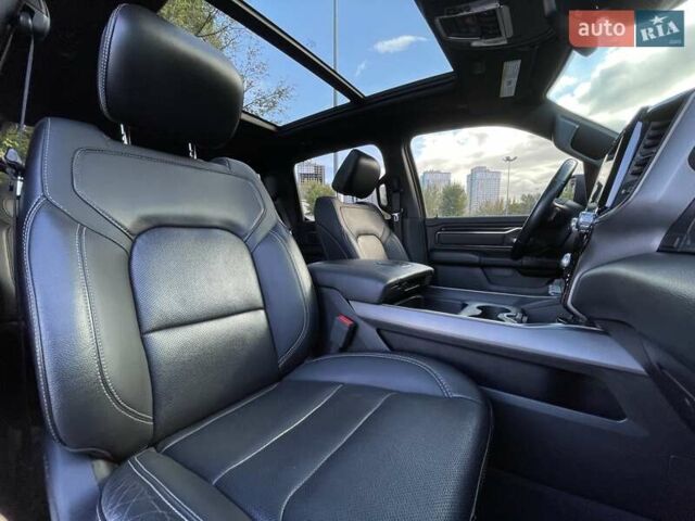 Додж RAM 1500 2019 в Киеве на Automoto.ua Черный Додж RAM 1500, объемом двигателя 5.65 л и пробегом 58 тыс. км за 58000 $, фото 33 на Automoto.ua