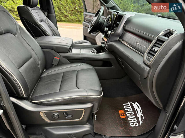 Черный Додж RAM 1500, объемом двигателя 5.7 л и пробегом 94 тыс. км за 59900 $, фото 33 на Automoto.ua