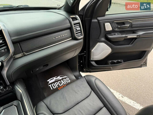 Черный Додж RAM 1500, объемом двигателя 5.7 л и пробегом 94 тыс. км за 59900 $, фото 41 на Automoto.ua