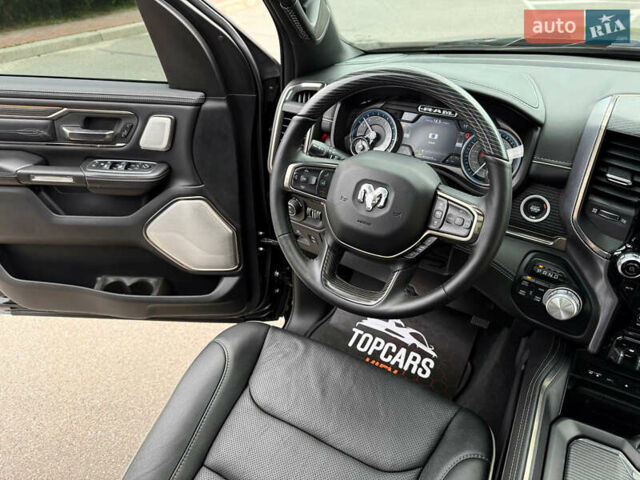 Черный Додж RAM 1500, объемом двигателя 5.7 л и пробегом 94 тыс. км за 59900 $, фото 45 на Automoto.ua