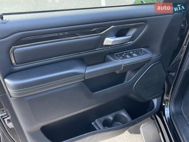 Додж RAM 1500 2019 в Киеве на Automoto.ua Черный Додж RAM 1500, объемом двигателя 5.65 л и пробегом 58 тыс. км за 58000 $, фото 21 на Automoto.ua