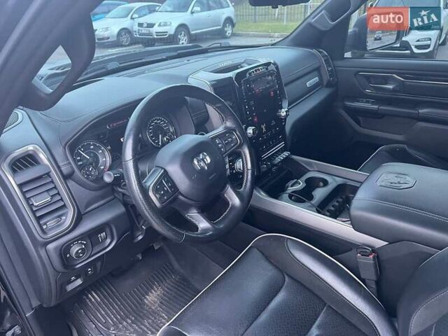 Чорний Додж RAM 1500, об'ємом двигуна 3 л та пробігом 92 тис. км за 77777 $, фото 28 на Automoto.ua
