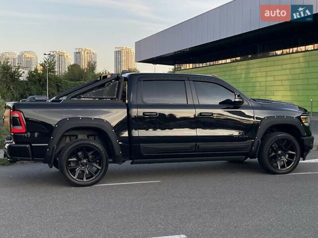 Черный Додж RAM 1500, объемом двигателя 5.7 л и пробегом 54 тыс. км за 79800 $, фото 112 на Automoto.ua