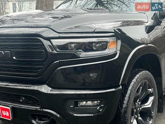 Черный Додж RAM 1500, объемом двигателя 3 л и пробегом 118 тыс. км за 82990 $, фото 3 на Automoto.ua