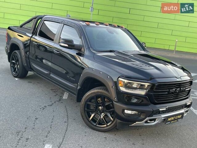 Черный Додж RAM 1500, объемом двигателя 5.7 л и пробегом 54 тыс. км за 79800 $, фото 6 на Automoto.ua