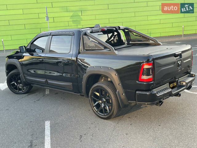 Черный Додж RAM 1500, объемом двигателя 5.7 л и пробегом 54 тыс. км за 79800 $, фото 12 на Automoto.ua