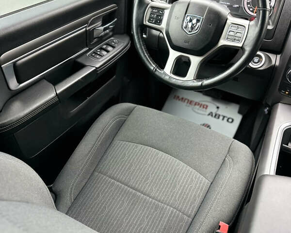 Черный Додж RAM 1500, объемом двигателя 3.6 л и пробегом 69 тыс. км за 35500 $, фото 5 на Automoto.ua